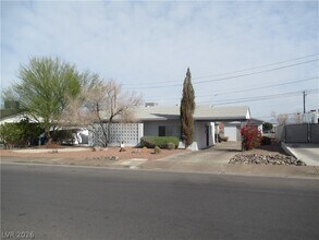 107 E Pacific Ave in Henderson, NV - Building Photo - Building Photo