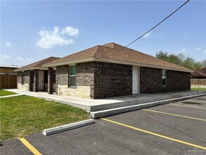 511 85th St in Edinburg, TX - Foto de edificio - Building Photo