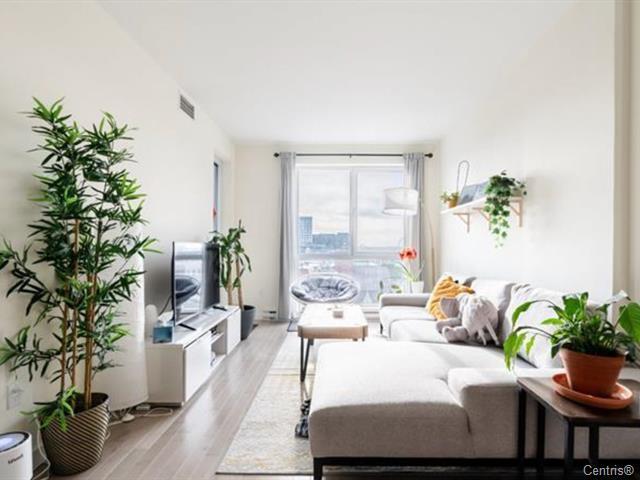 property at 555 Bd René-Lévesque E