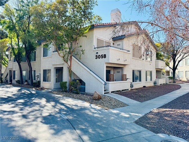 3058 Casey Dr in Las Vegas, NV - Building Photo - Building Photo