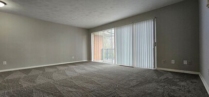Spacious 2 bedroom 2 bath apartments in Dayton, OH - Building Photo - Interior Photo