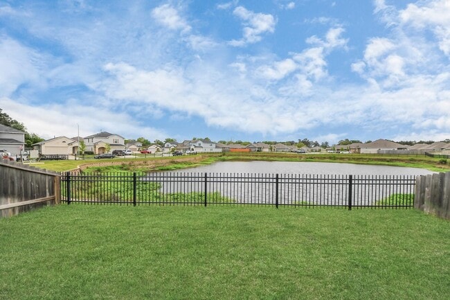 property at 1110 Bending Trl Dr