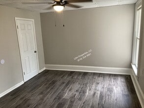 123 E Central Ave in Delaware, OH - Building Photo - Building Photo