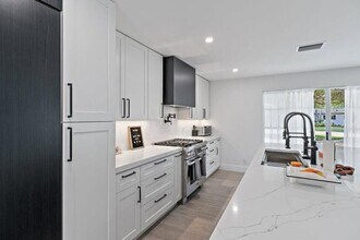 4193 Hyacinth Cir N in Palm Beach Gardens, FL - Foto de edificio - Building Photo