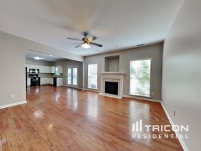 6163 Roseway Ct in Harrisburg, NC - Building Photo - Building Photo