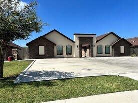 3812 Paola St, Unit 1 in Edinburg, TX - Building Photo