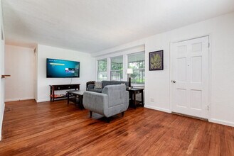 9501 Upland Dr in Affton, MO - Building Photo - Building Photo