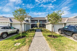 17440 Opal Sand Dr, Unit 202 in Venice, FL - Building Photo