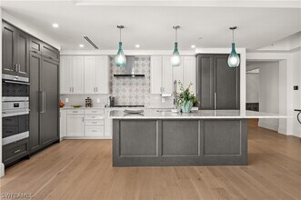 1130 3rd Ave S in Naples, FL - Building Photo - Building Photo