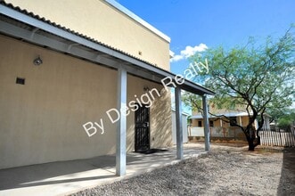 1040 E Halcyon Rd in Tucson, AZ - Building Photo - Building Photo