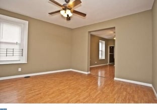 181 Dupont St in Philadelphia, PA - Building Photo - Building Photo