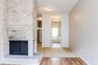 7922 Grow Ln in Houston, TX - Building Photo - Building Photo