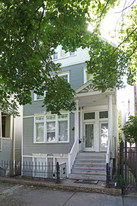 2436 N Marshfield Ave in Chicago, IL - Building Photo