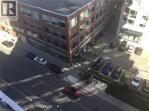 155 Caroline St S in Waterloo, ON - Building Photo - Building Photo