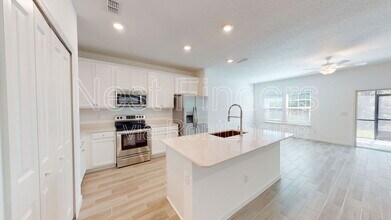 444 Boracay Cir in Saint Johns, FL - Building Photo - Building Photo