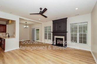 10310 Blakeney Preserve Dr in Charlotte, NC - Foto de edificio - Building Photo