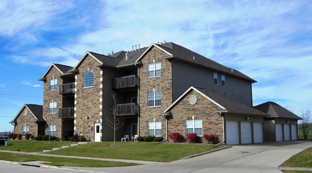 30 Jefferson St, Unit 1 in North Liberty, IA - Building Photo