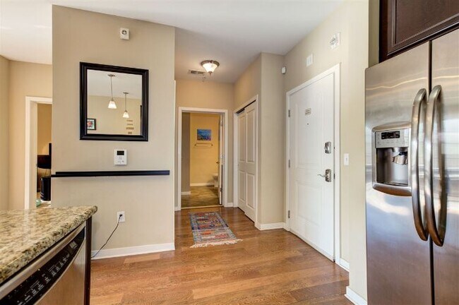 443 2nd St-Unit -301 in Jersey City, NJ - Building Photo - Building Photo