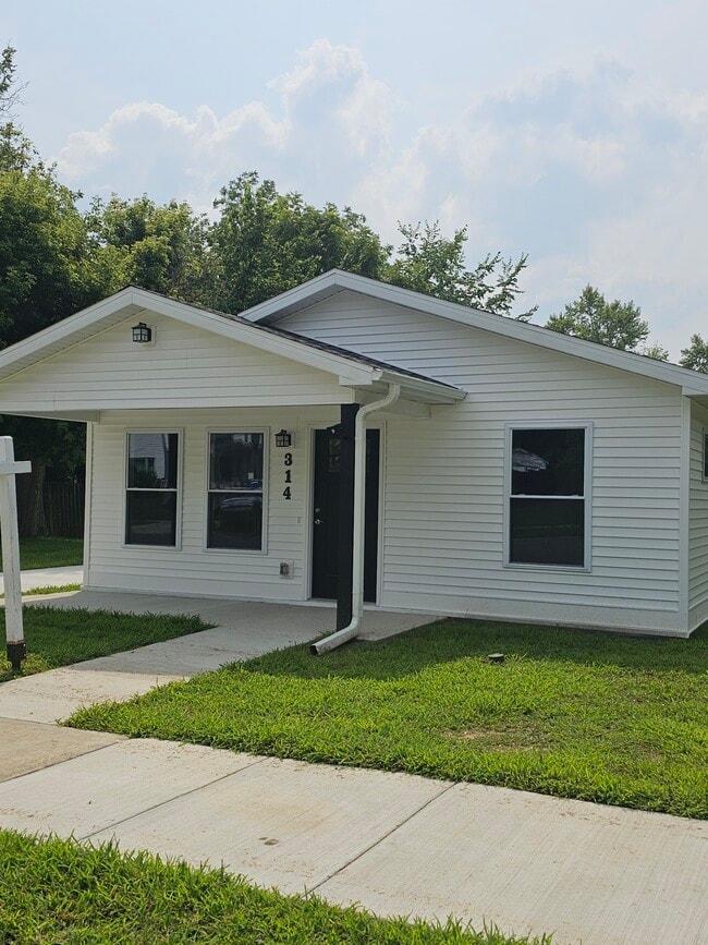 property at 314 N Perrine St