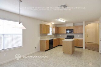 915 Lancaster Lake Dr in Houston, TX - Building Photo - Building Photo