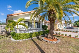 15057 SW 32nd St in Miami, FL - Building Photo - Building Photo