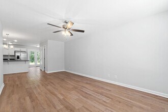 2299 Raleigh Ct in Clarksville, TN - Building Photo - Building Photo