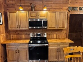 324 Messenger Rd in Keokuk, IA - Building Photo - Building Photo