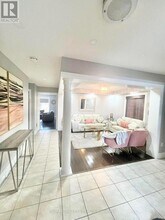 48 McCandless Ct in Milton, ON - Building Photo - Building Photo