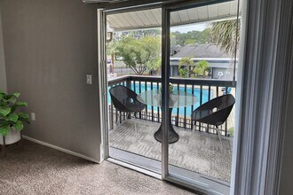 Pinebrook Apartment Homes in Jacksonville, FL - Foto de edificio - Building Photo