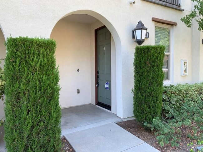 970 Sweetbriar Ln in Azusa, CA - Building Photo - Building Photo