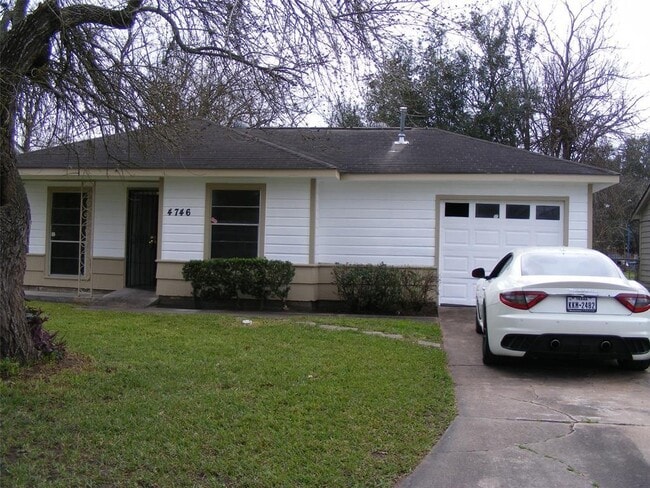 property at 4746 Larkspur St