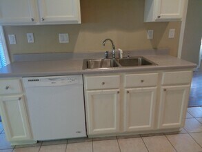 294 Spruce Glen Cv in Cordova, TN - Building Photo - Building Photo