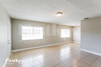 20111 NW 12th Ave in Miami, FL - Building Photo - Building Photo