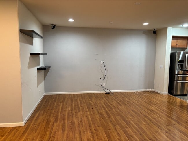 3339 Monaghan St in Dublin, CA - Foto de edificio - Building Photo