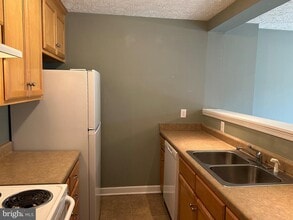 232 Southridge Dr in Berkeley Springs, WV - Building Photo - Building Photo