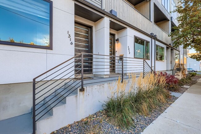 1316 E 22nd Ave in Denver, CO - Building Photo - Building Photo