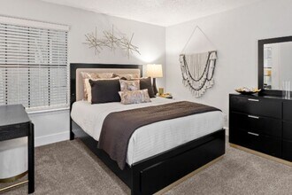 Monarch West in Houston, TX - Foto de edificio - Building Photo