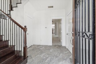 830 W 19th St in Houston, TX - Building Photo