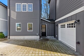 206 N 100th St in Seattle, WA - Building Photo - Building Photo