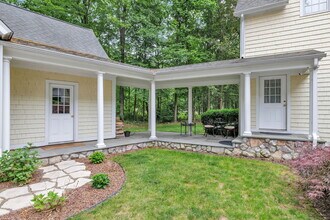 1 Quarry Rock Rd in Redding, CT - Building Photo - Building Photo