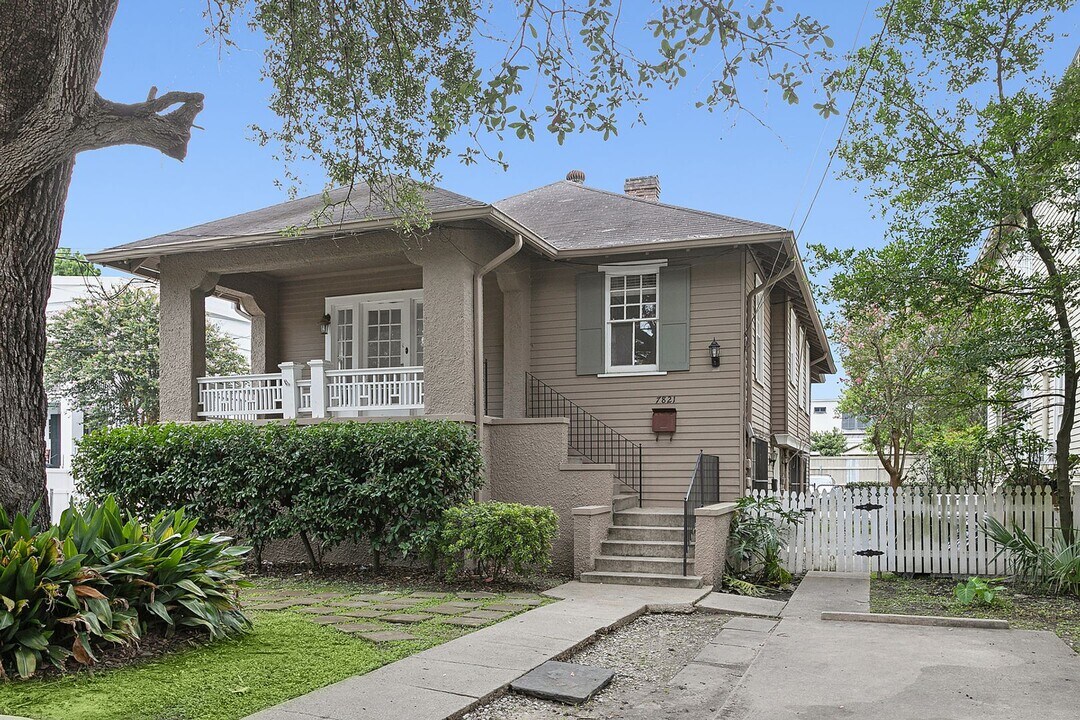 7821 Maple St-Unit -Upstairs in New Orleans, LA - Building Photo