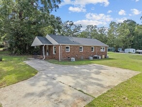 61 Carver St in Wellford, SC - Building Photo - Building Photo