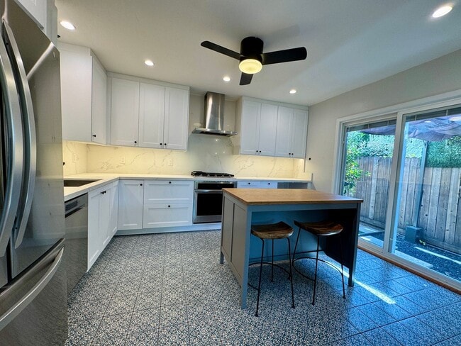 property at 5317 Dockweiler Pl