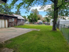 141 W 6th S in St Anthony, ID - Building Photo - Building Photo