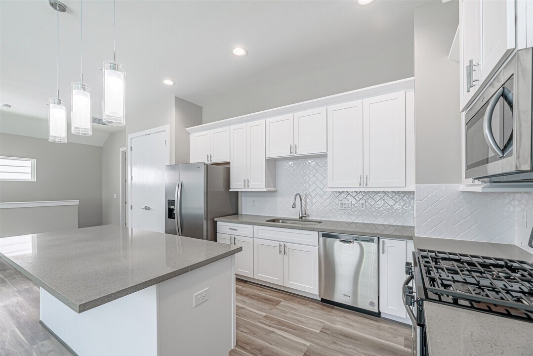 240 Julia St in Houston, TX - Building Photo