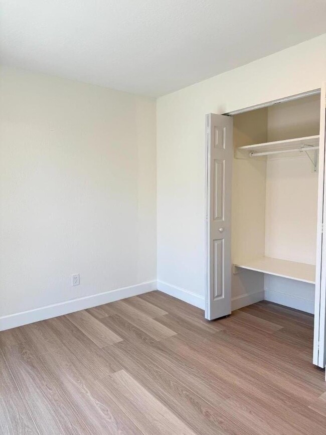 318 3rd Ln in South San Francisco, CA - Building Photo - Building Photo