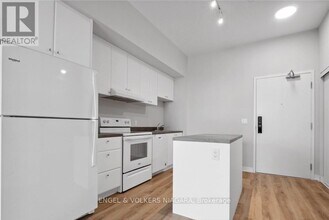 50 Herrick Ave in St Catharines, ON - Building Photo - Building Photo