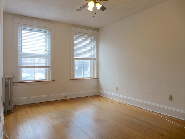 185 Winthrop Rd, Unit 2 in Brookline, MA - Building Photo - Building Photo