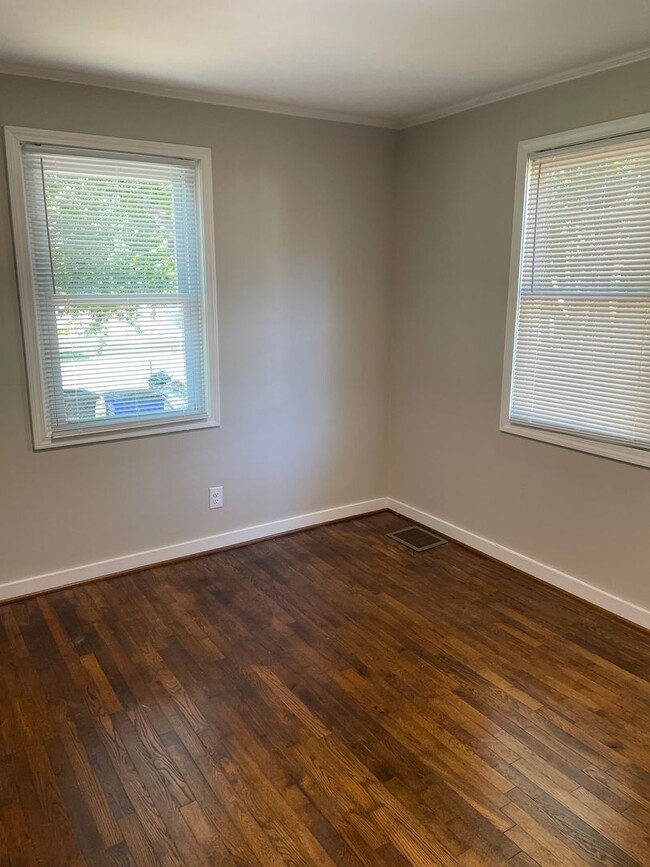 2035 Milford St in Winston-Salem, NC - Building Photo - Building Photo