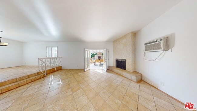 7317 Kraft Ave in Los Angeles, CA - Building Photo - Building Photo